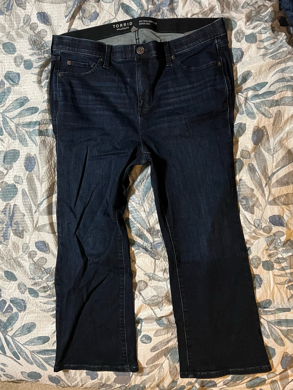 Torrid Sky High Kick Boot Jeans, EUC